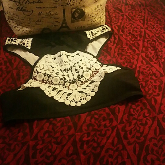 Shell  swimsuit exclusive with trim - Picture 5 of 5